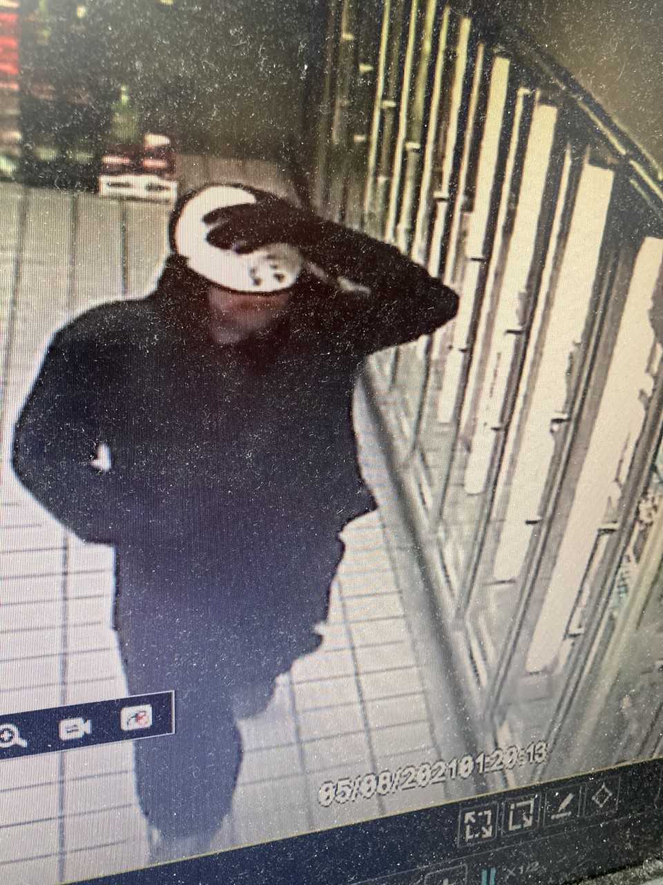 Sunset Hills Robbery 1st at the BP Amoco Suspect (1)