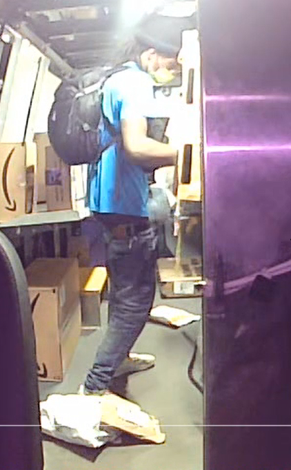 Amazon Robbery 4900 Goethe (3)